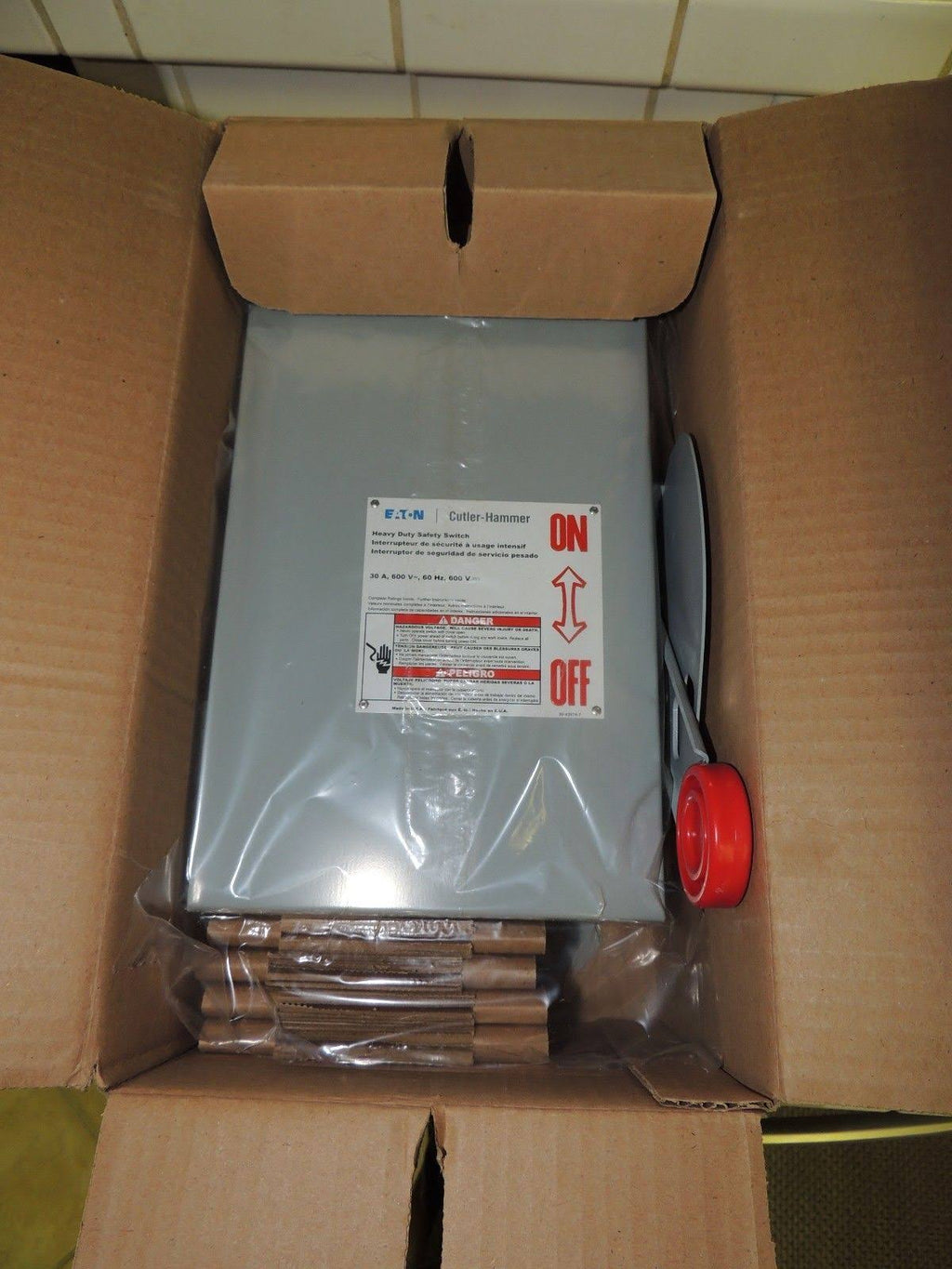 Non-Fusible Safety Switch 600V G72275