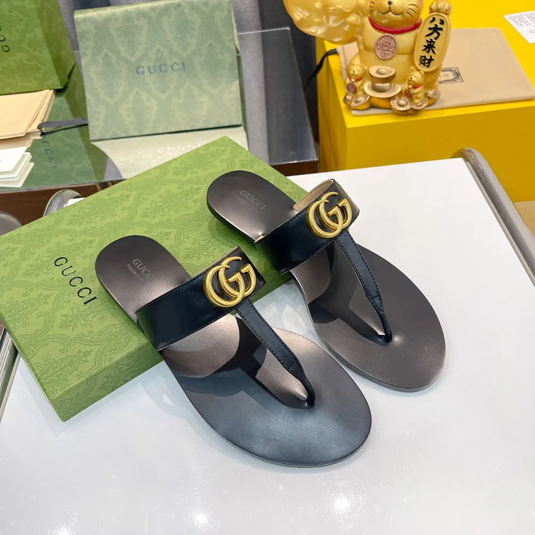 Slippers I641