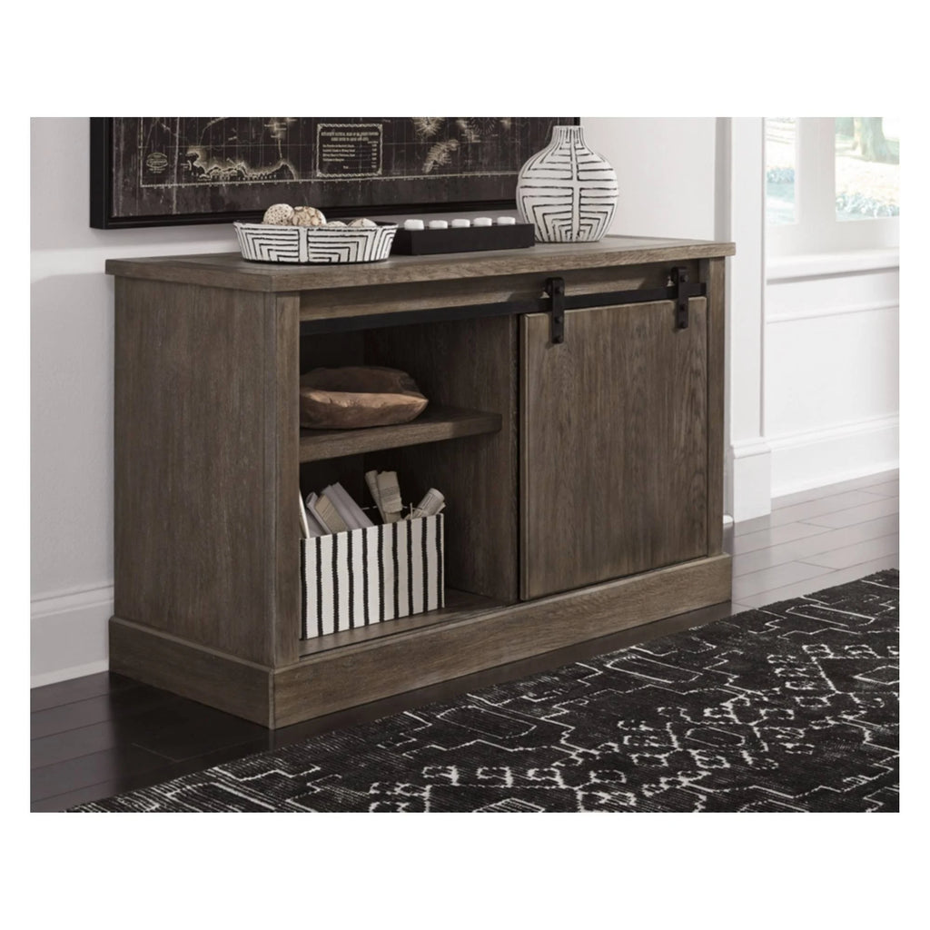 Large Credenza in Grayish Brown M7054