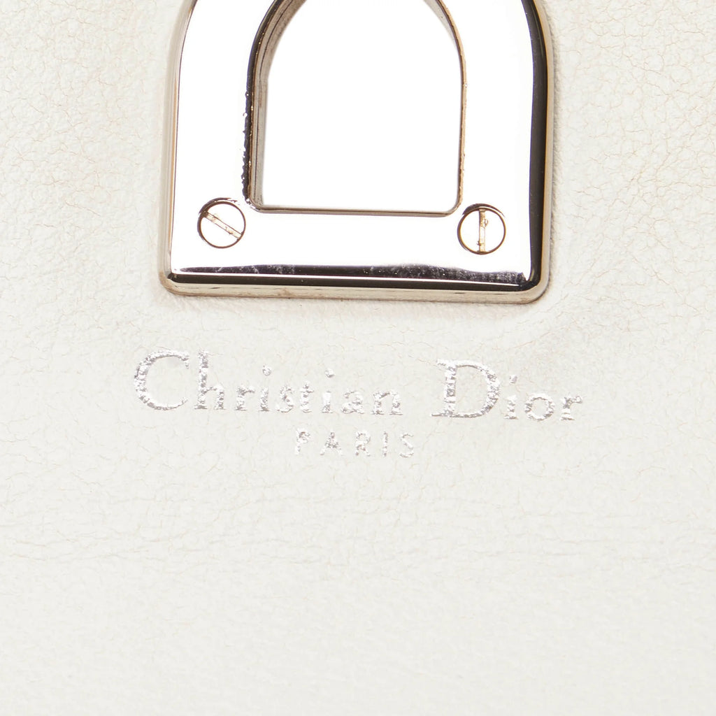 Pre-Owned Calf Leather Small Wallet F406
