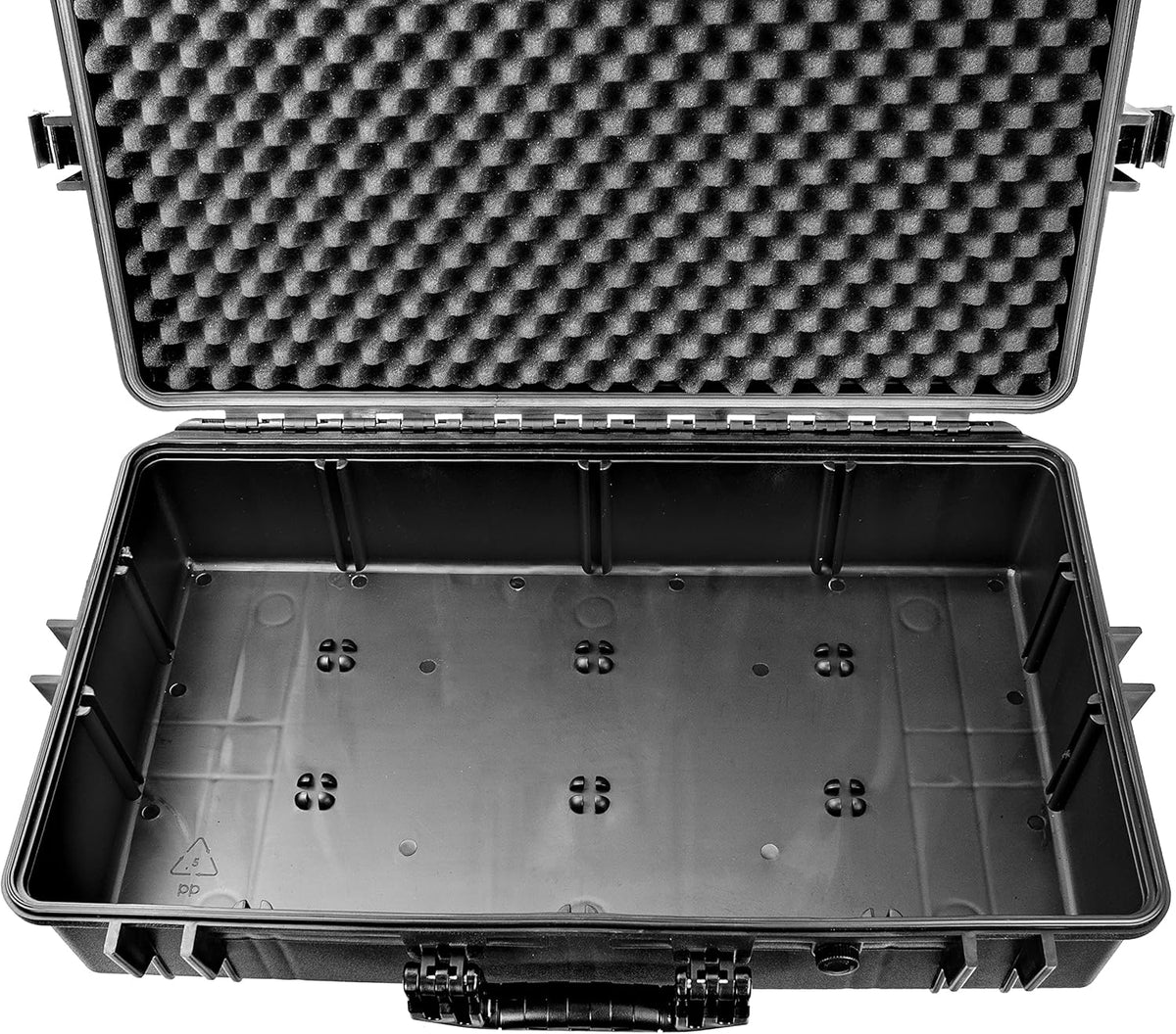 Large 28.84 Inch Protective Hard Case with Foam Z98971