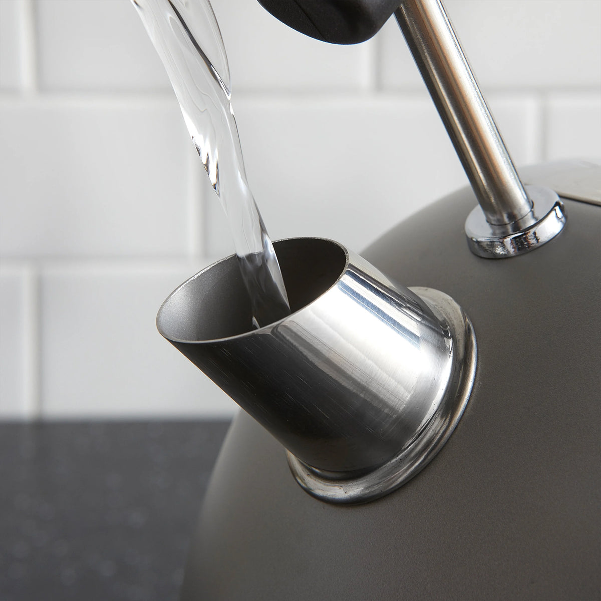 Retro-Style Electric Kettle, 1.7 Liter, 1500W, Gray Y72191
