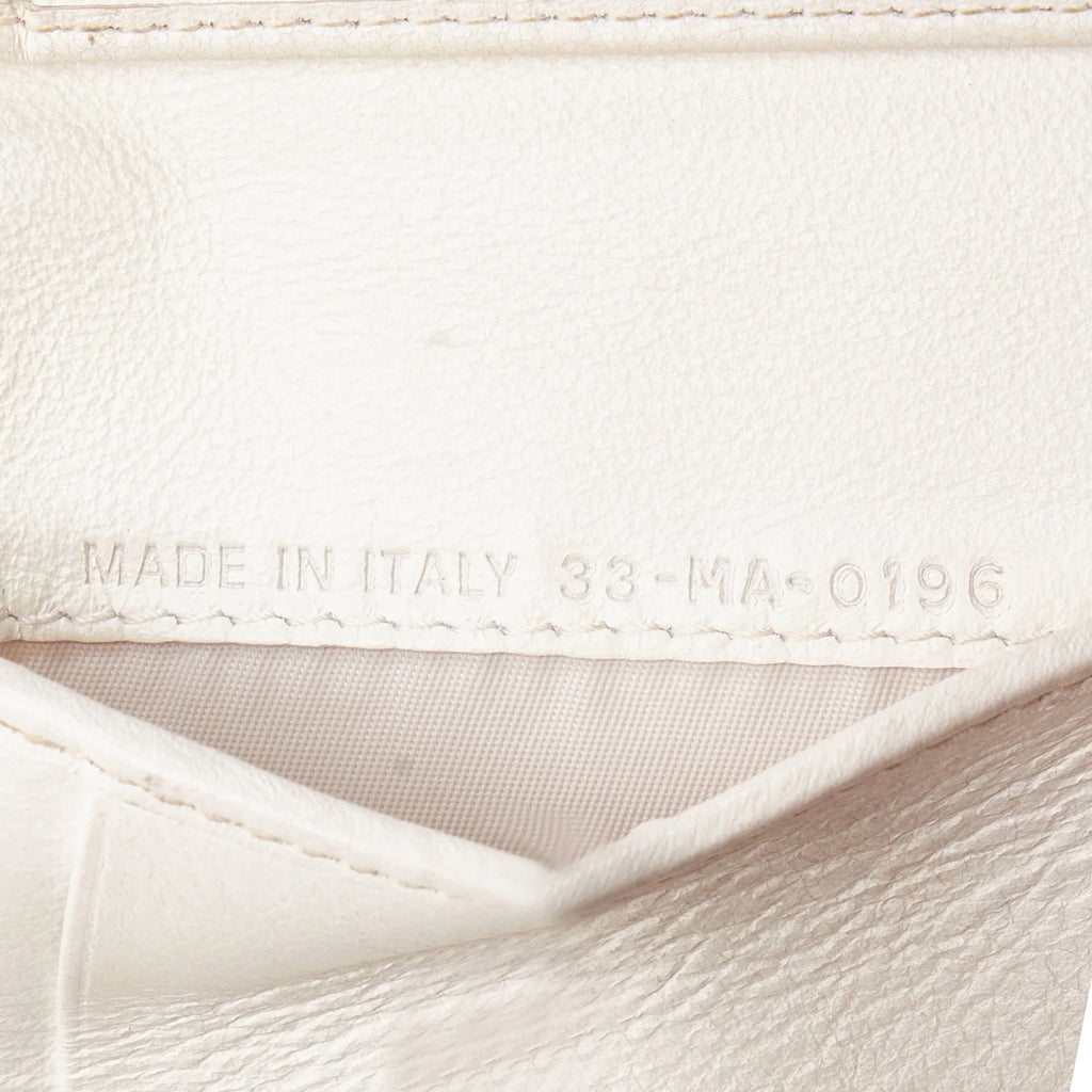 Pre-Owned Calf Leather Small Wallet F406