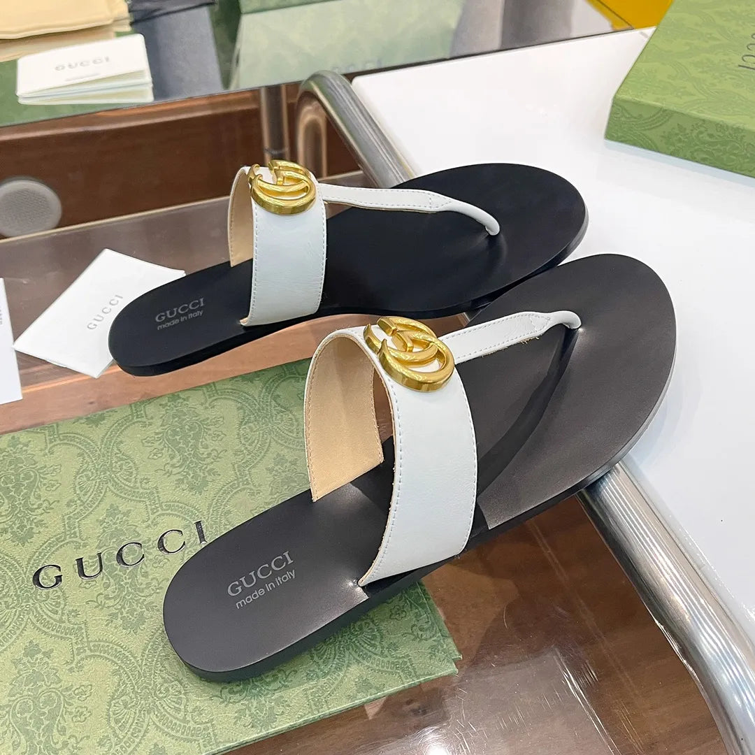 Slippers I641