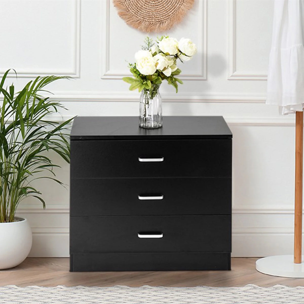 Black 3 Drawer Wood Dresser U747