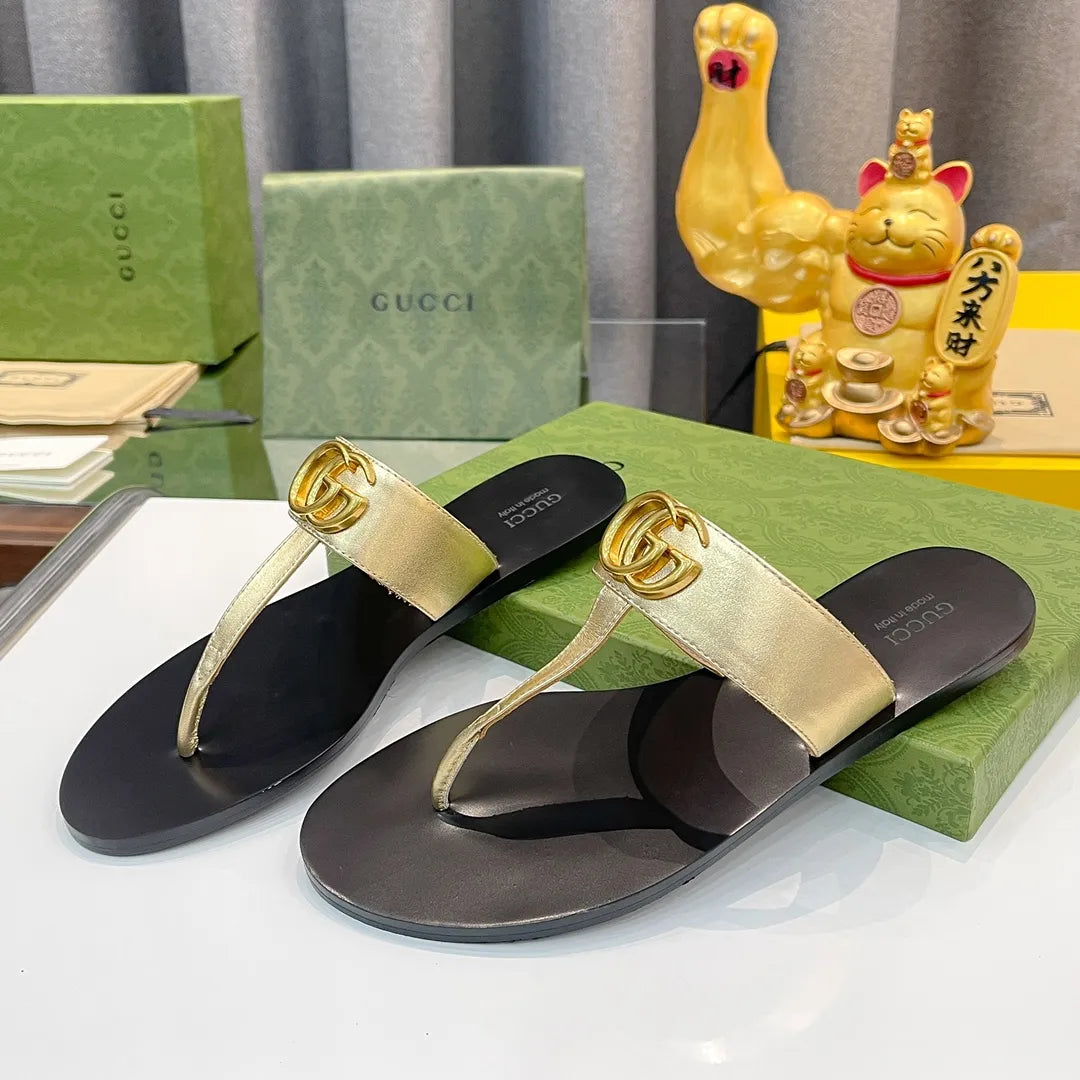 Slippers I641
