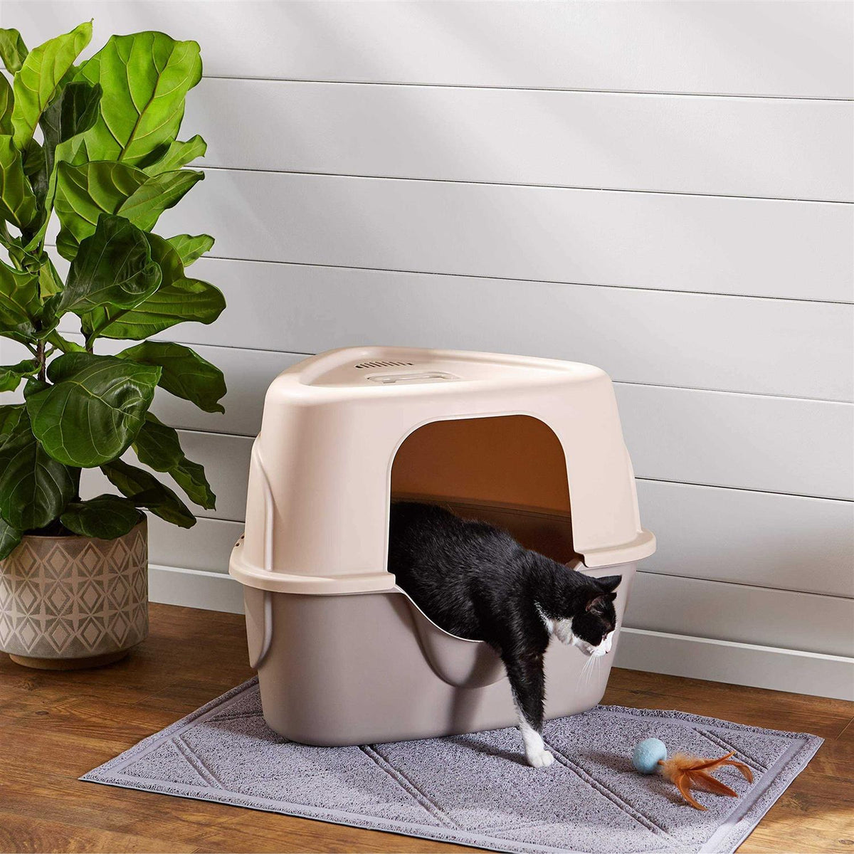 Hooded Corner Cat Litter Box V40560