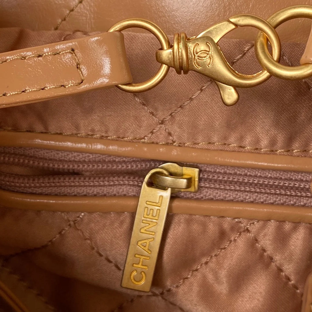 Camel Handbag Z65087