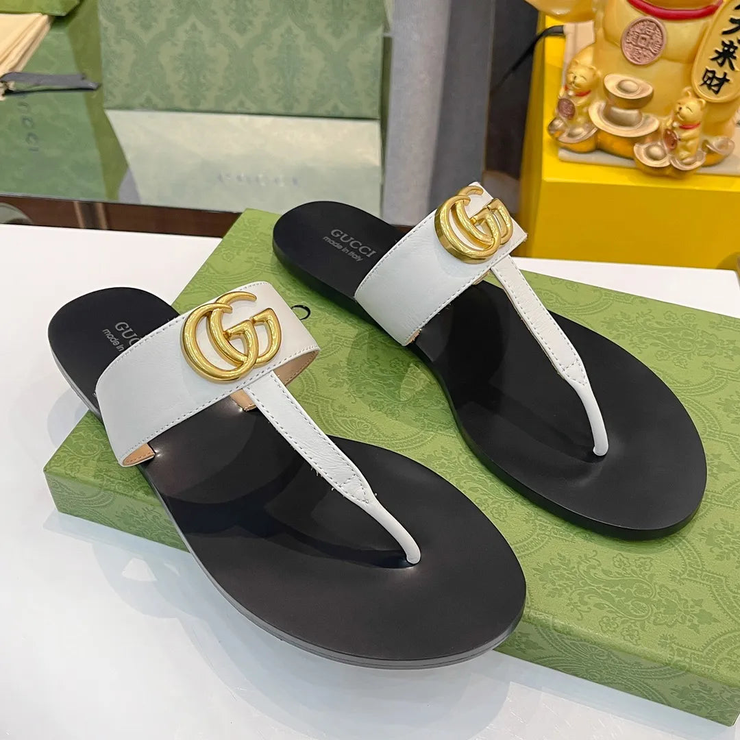Slippers I641